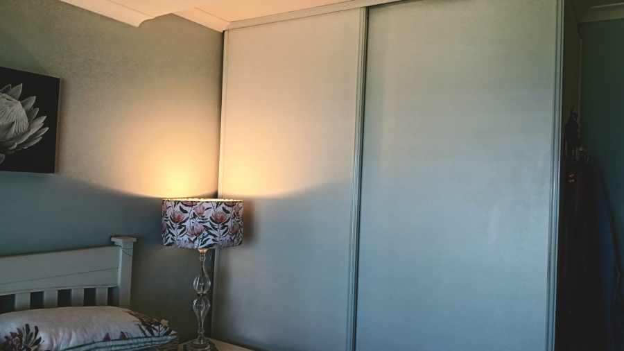 To Let 2 Bedroom Property for Rent in Westcliff Western Cape